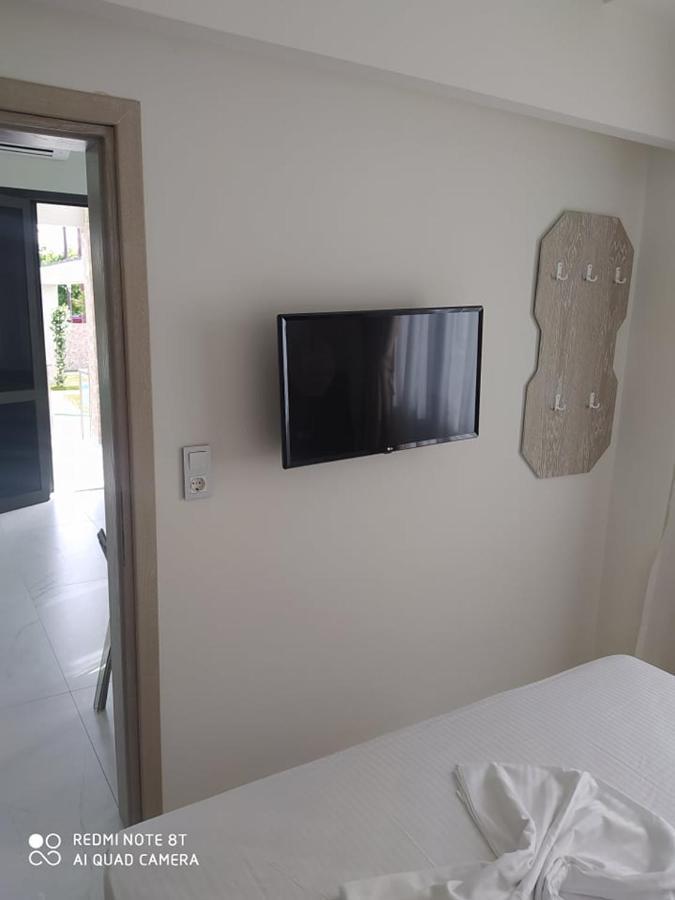 Amalia Deluxe Villas Vrasná Buitenkant foto