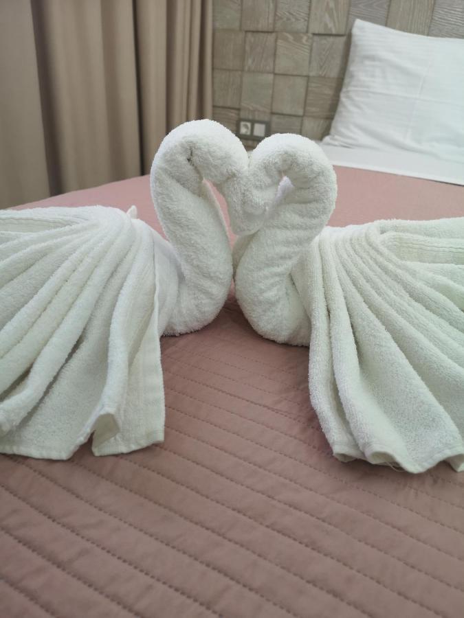 Amalia Deluxe Villas Vrasná Buitenkant foto
