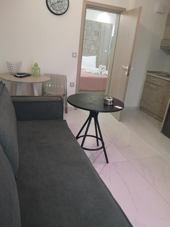 Amalia Deluxe Villas Vrasná Buitenkant foto